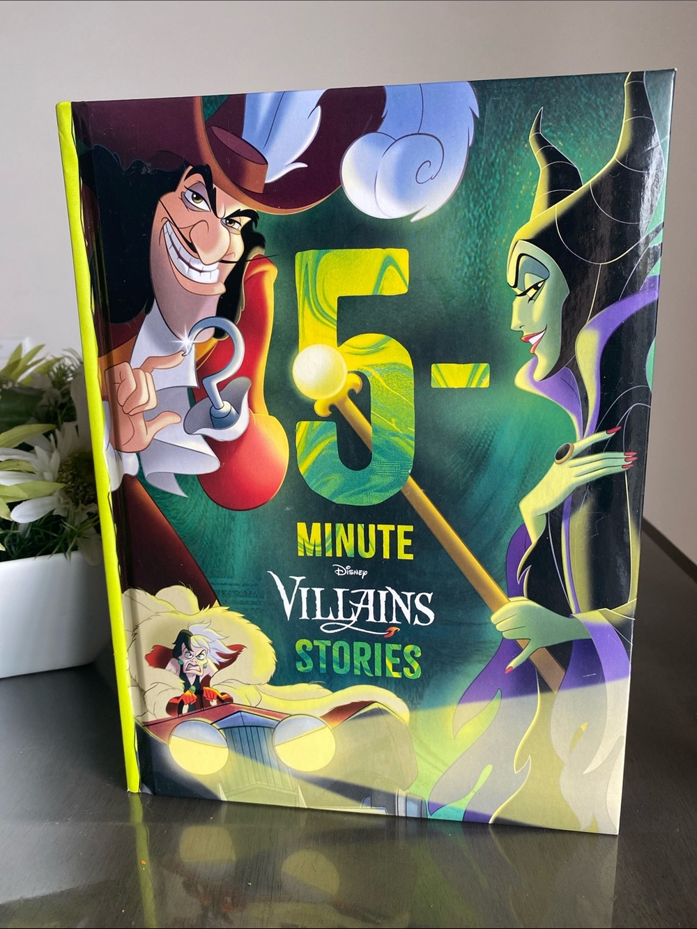 NEW🌈 Disney Villains 5-Minute Stories Book gifts